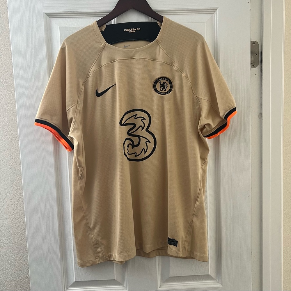 Nike Chelsea FC Men's Beige Jersey